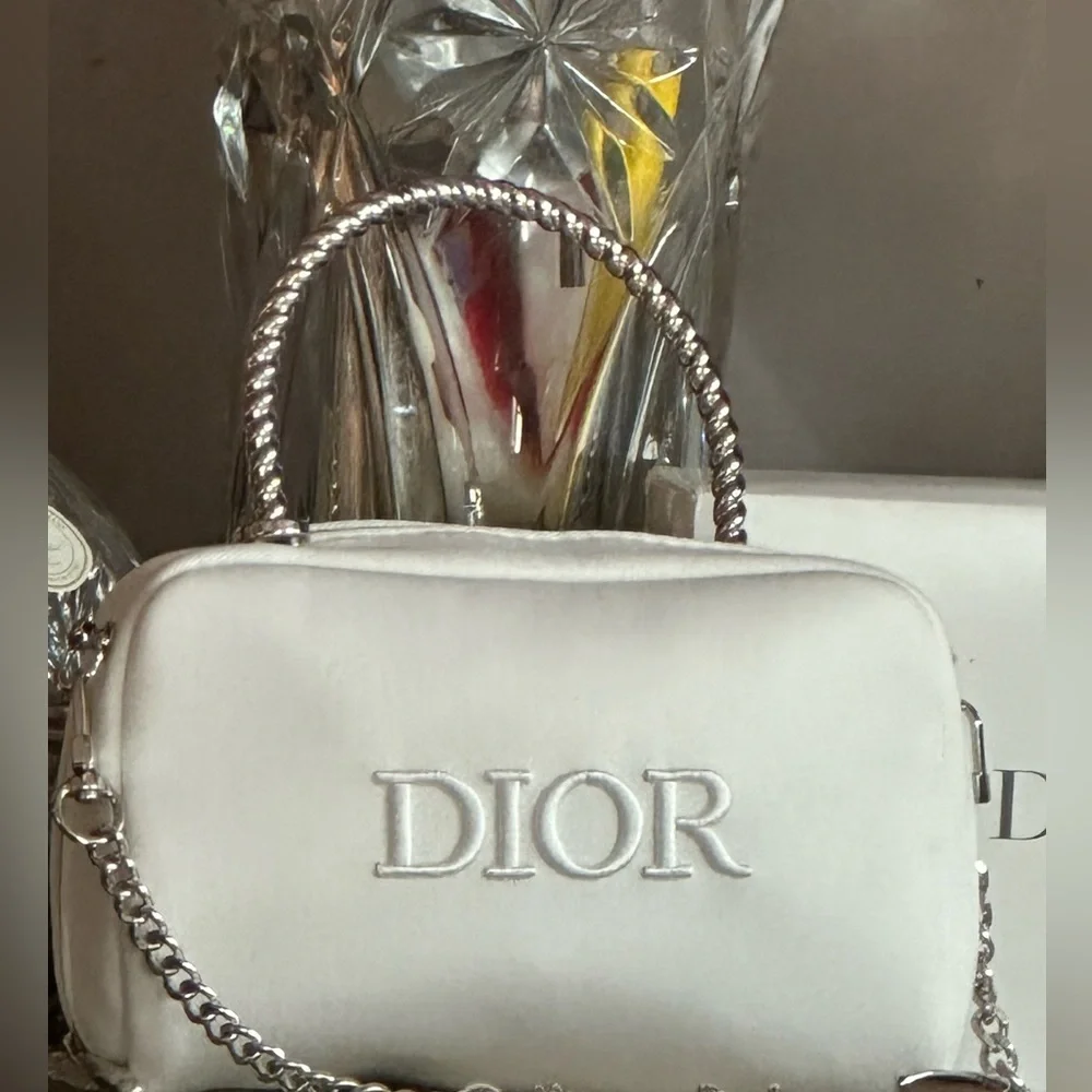 Dior NWOT Beauty White Denim Cosmetic Bag in crossbody bag new - Picture 13 of 16